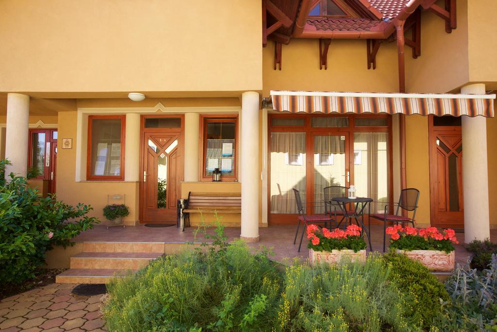 Royal Apartman Hajdúszoboszló Exterior foto